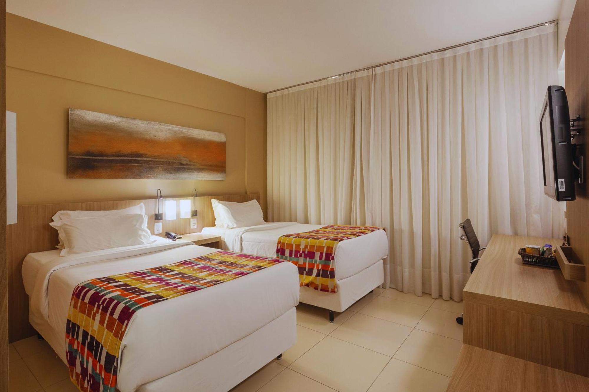 Quality Hotel Pampulha & Convention Center Белу-Оризонти Экстерьер фото
